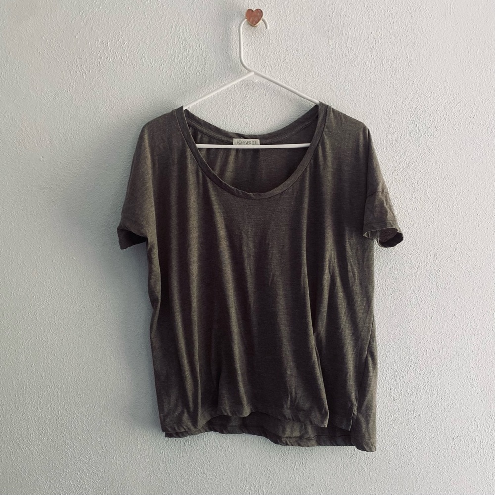 Forever 21 gray short sleeve tee